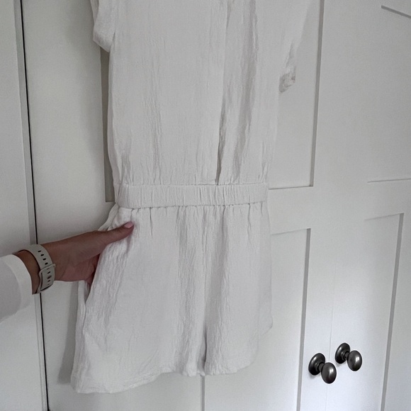 Halogen Ivory Sleeveless Romper - Picture 4 of 6